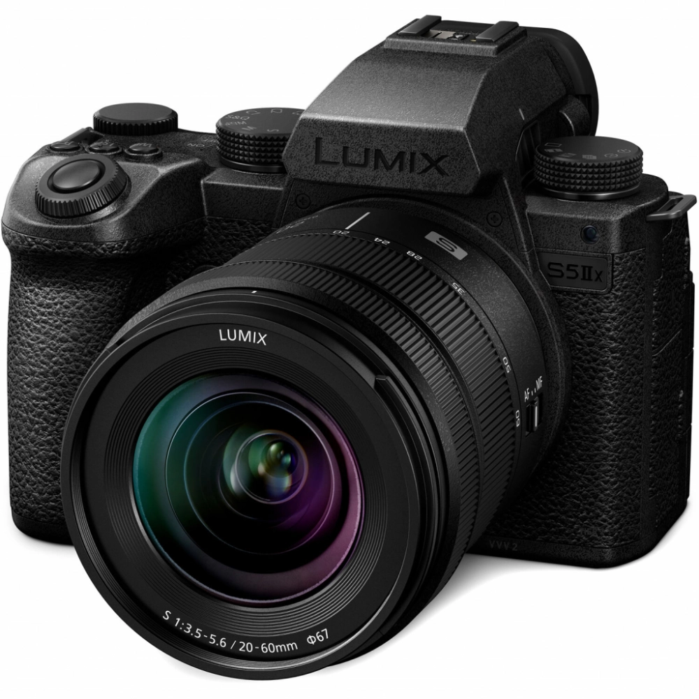 Panasonic Lumix S5IIX + R 20-60 mm f/3-5-5.6