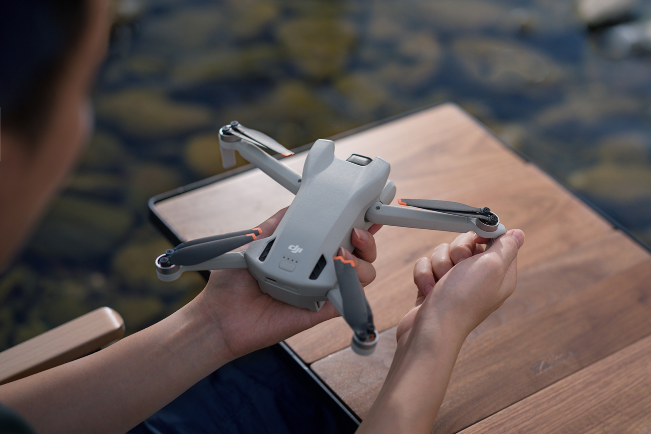 Dron DJI Mini 3 Fly More Combo (RC-N1)
