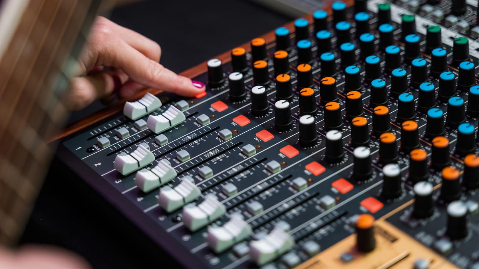 Tascam Mikser Model 12 z rejestratorem
