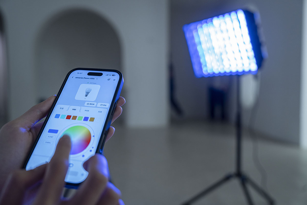 Lampa LED Amaran Pano 60c Kit biały