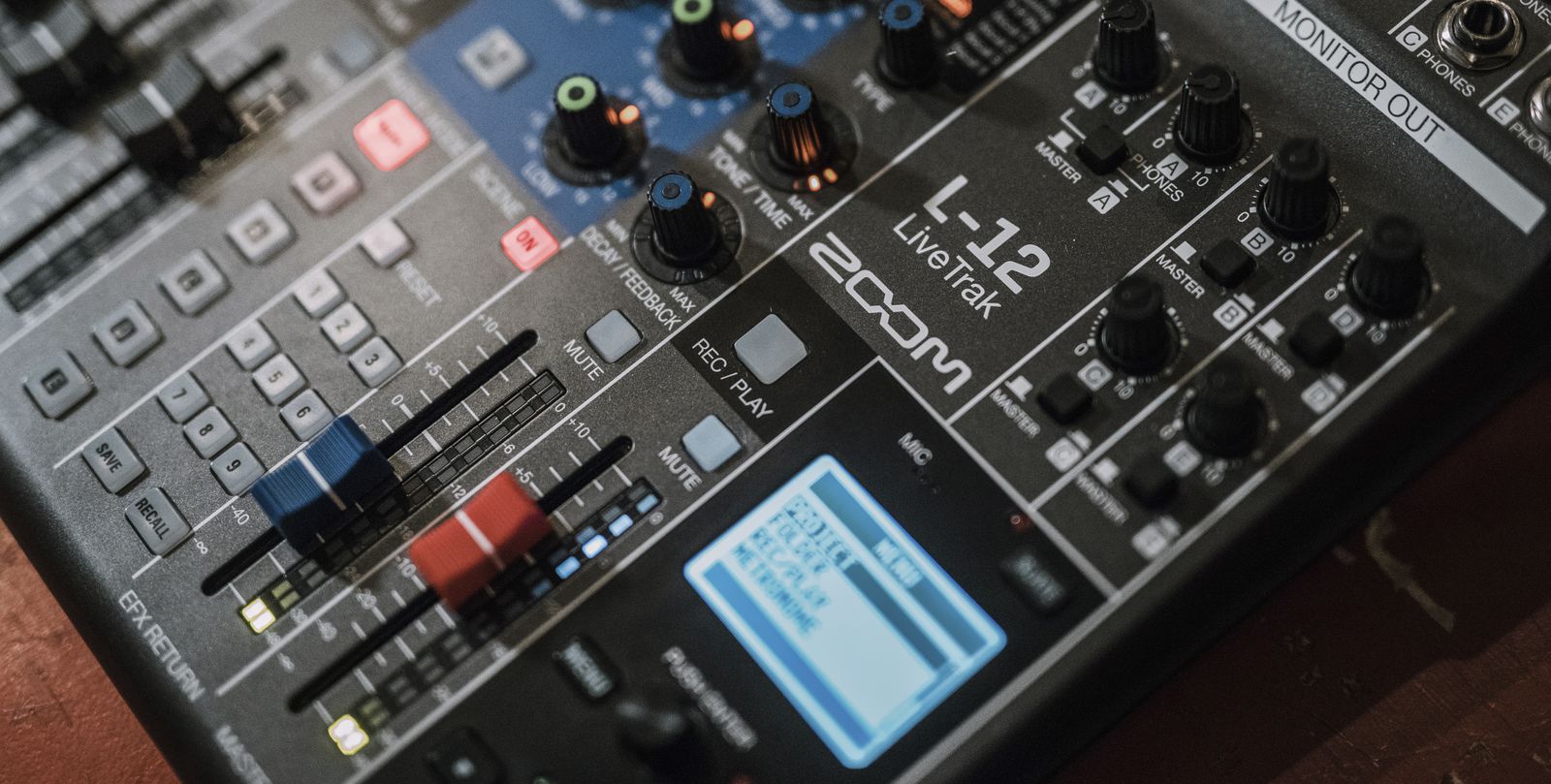 Zoom mikser audio Livetrak L-12