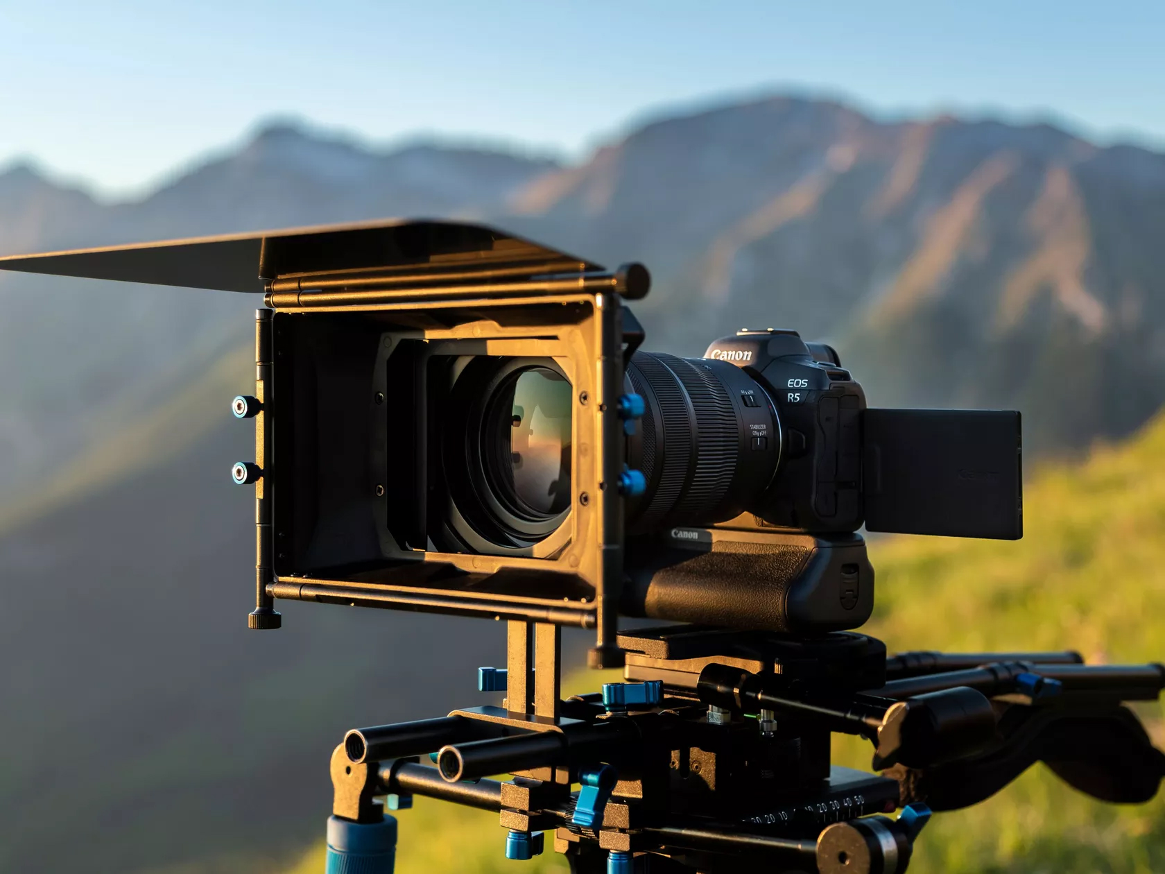 Aparat cyfrowy Canon EOS R5 body