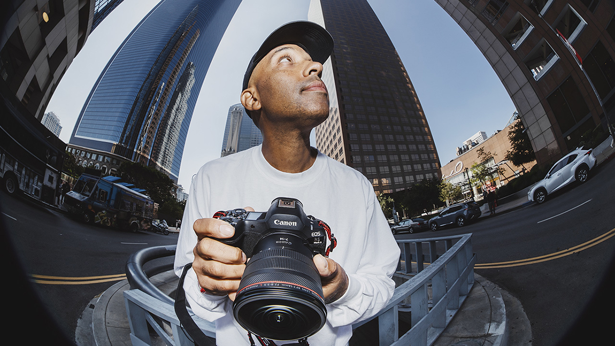 Obiektyw Canon RF 7-14 F2.8-3.5 L Fisheye STM