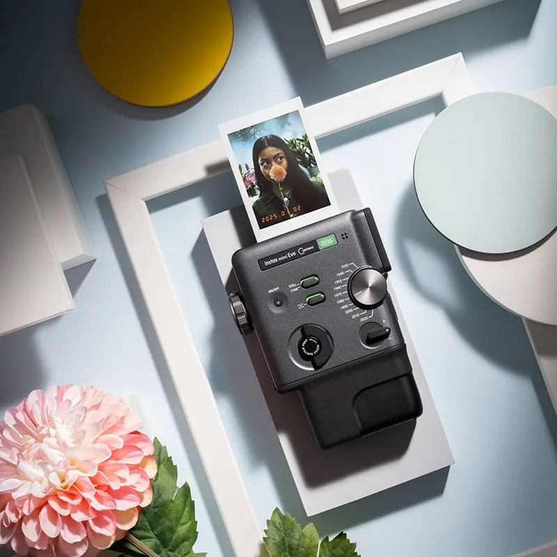 Aparat Fujifilm Instax Evo Cinema Camera