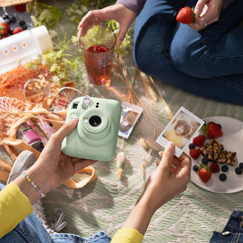 Aparat FujiFilm Instax Mini 12 kwiatowy róż