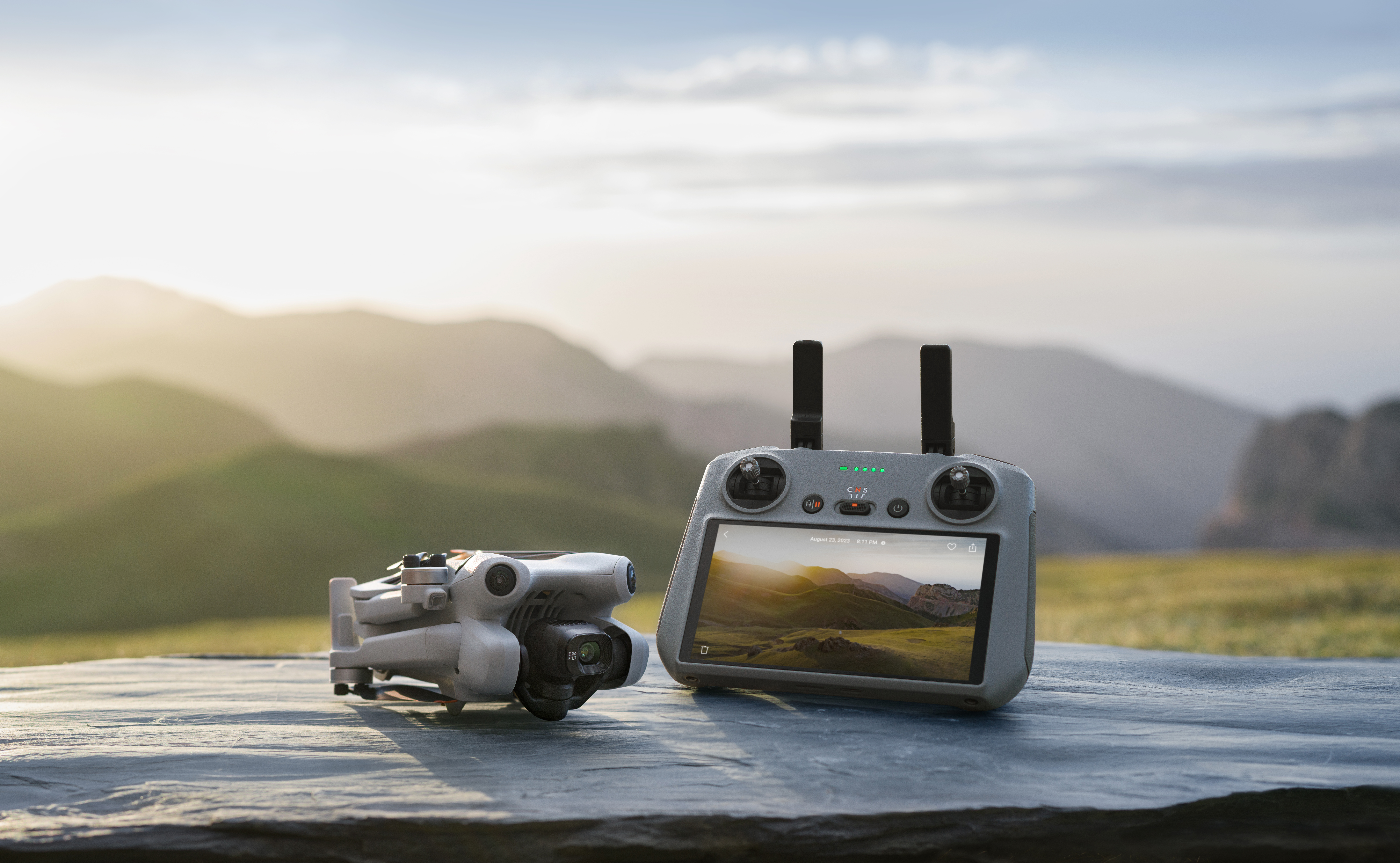 Dron DJI Mini 4 Pro (RC-N2)